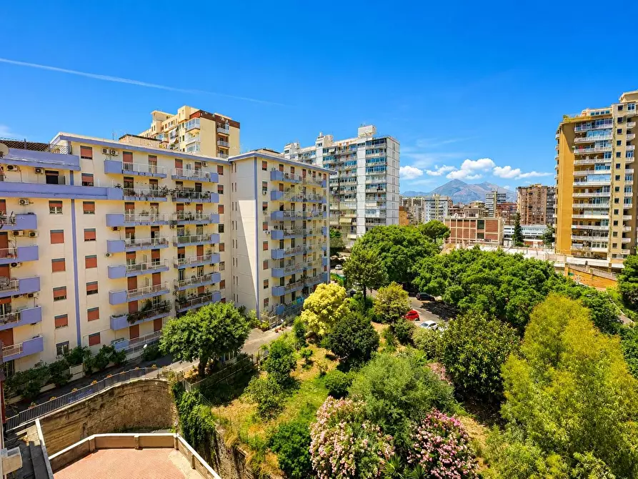Immagine 23 di Appartamento in vendita  in Via Guido Jung 11 a Palermo