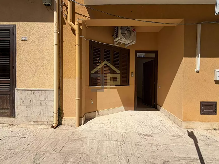 Immagine 2 di Casa indipendente in vendita  in Via Roma 127 a Balestrate