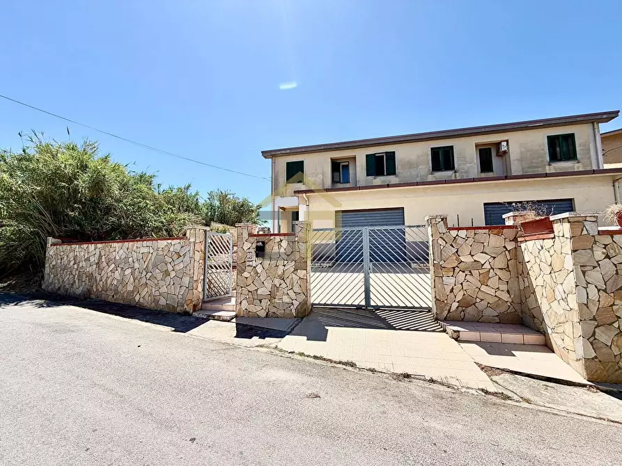 Immagine 2 di Casa semindipendente in vendita  in Viale Salvatore Vitale 1/D a Capaci