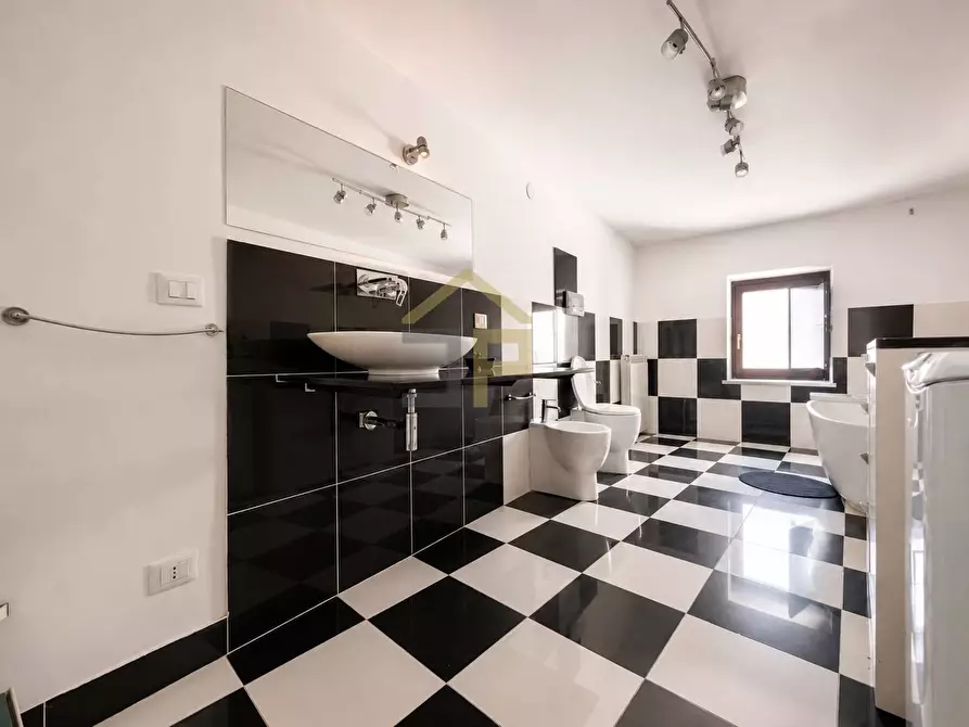 Immagine 26 di Appartamento in vendita  in Via Buon Pastore 6 a Palermo