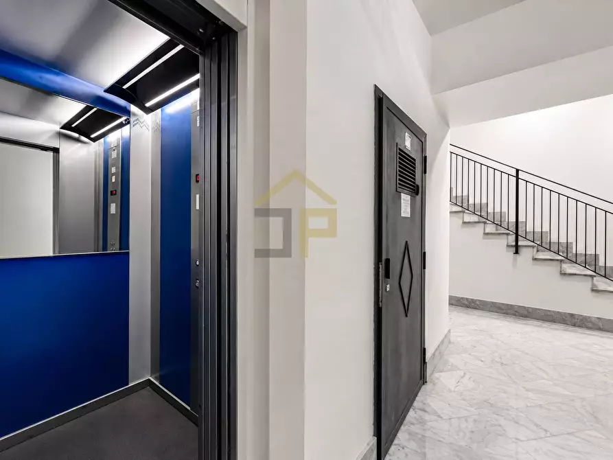 Immagine 4 di Appartamento in vendita  in Via Buon Pastore 6 a Palermo