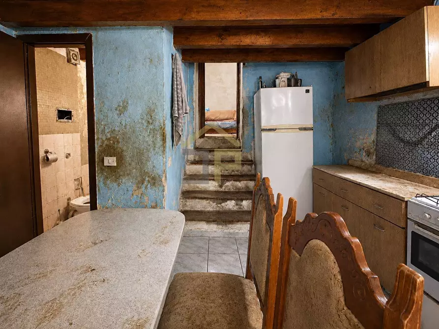Immagine 5 di Appartamento in vendita  in Vicolo Dei Calzonai 14 a Palermo