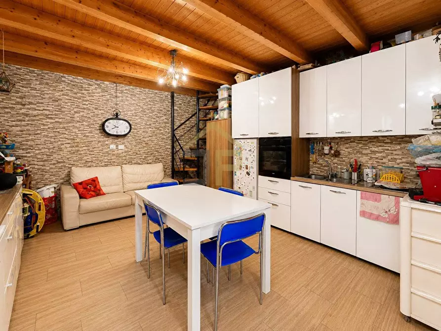 Immagine 2 di Appartamento in vendita  in Piazza San Gregorio 5 a Palermo
