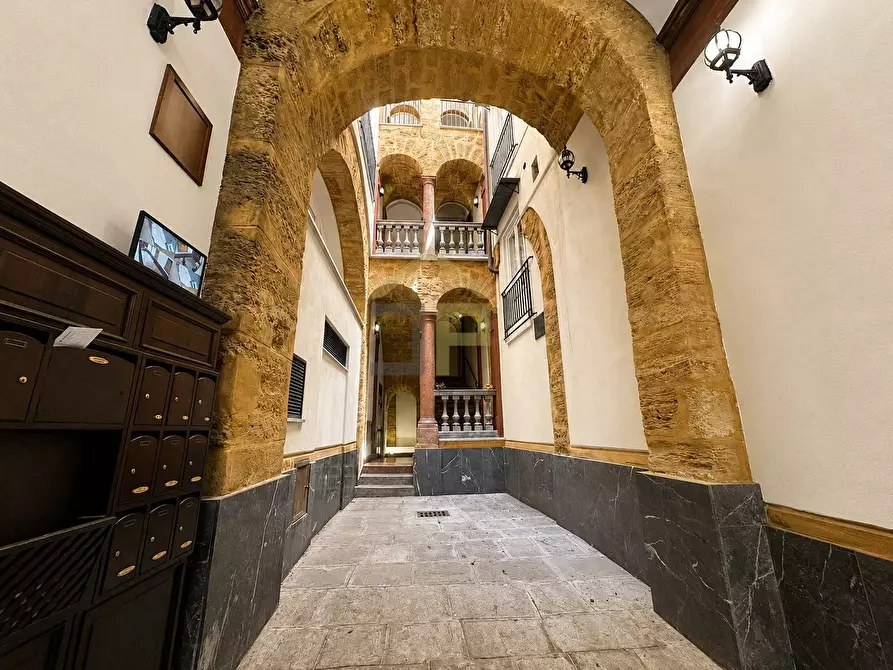 Immagine 18 di Appartamento in affitto  in via Alessandro Paternostro 16 a Palermo