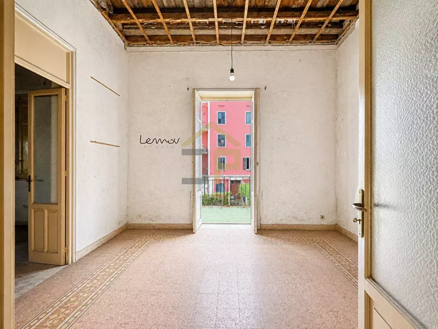 Immagine 12 di Appartamento in vendita  in Viale Regina Margherita 36 a Palermo