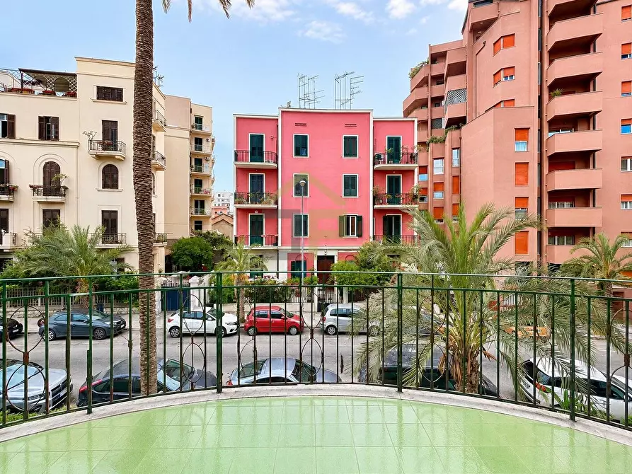 Immagine 14 di Appartamento in vendita  in Viale Regina Margherita 36 a Palermo