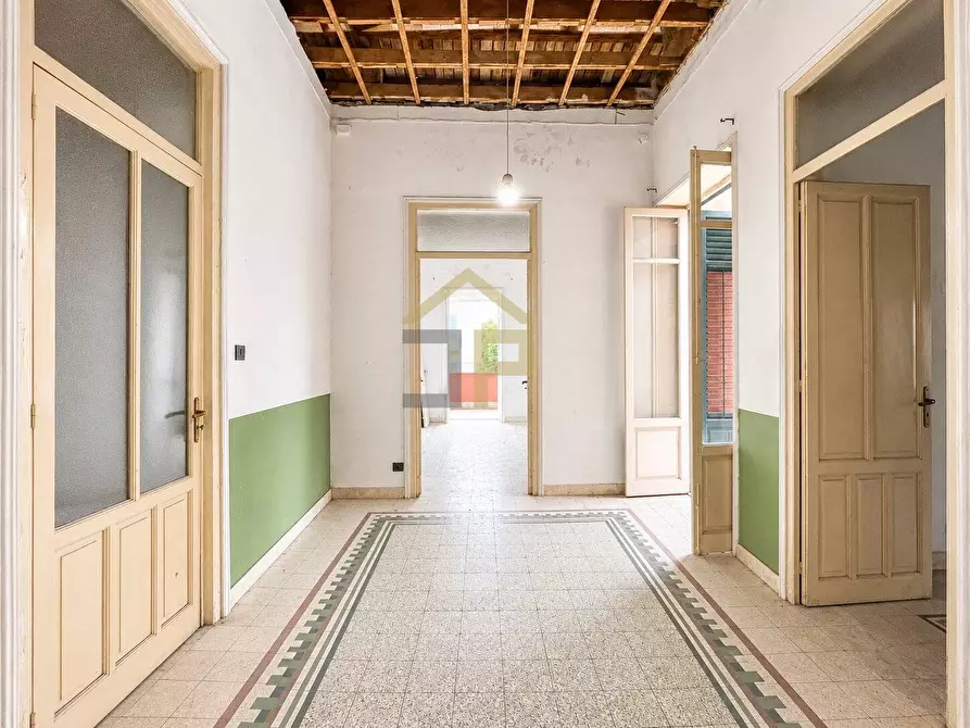 Immagine 28 di Appartamento in vendita  in Viale Regina Margherita 36 a Palermo