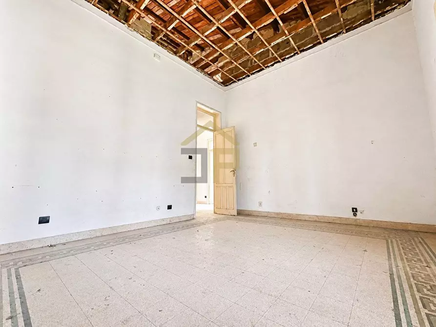 Immagine 36 di Appartamento in vendita  in Viale Regina Margherita 36 a Palermo