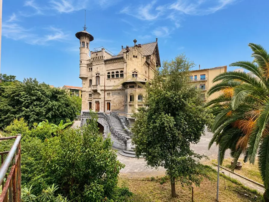 Immagine 41 di Appartamento in vendita  in Viale Regina Margherita 36 a Palermo