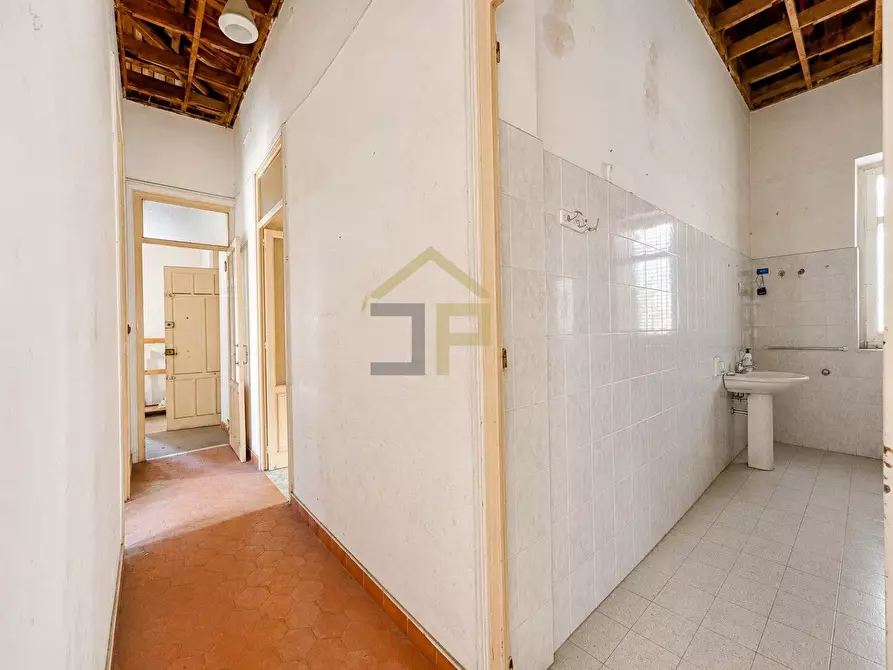 Immagine 51 di Appartamento in vendita  in Viale Regina Margherita 36 a Palermo