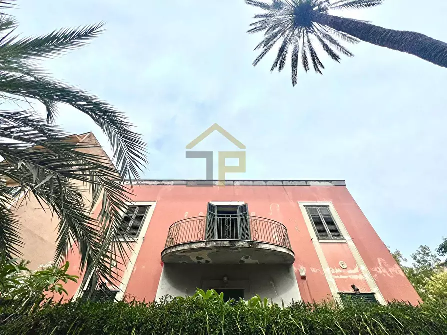 Immagine 2 di Appartamento in vendita  in Viale Regina Margherita 36 a Palermo