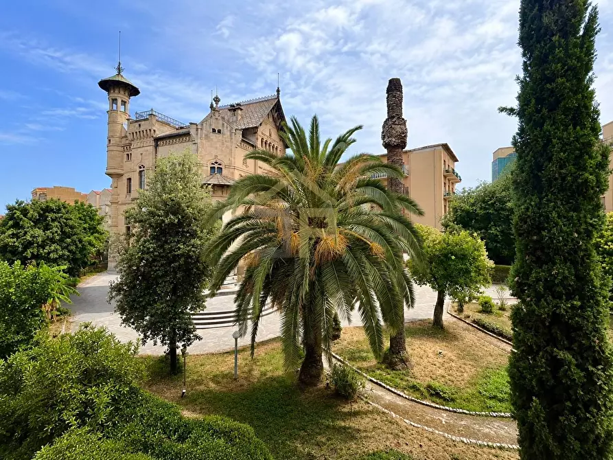 Immagine 40 di Appartamento in vendita  in Viale Regina Margherita 36 a Palermo