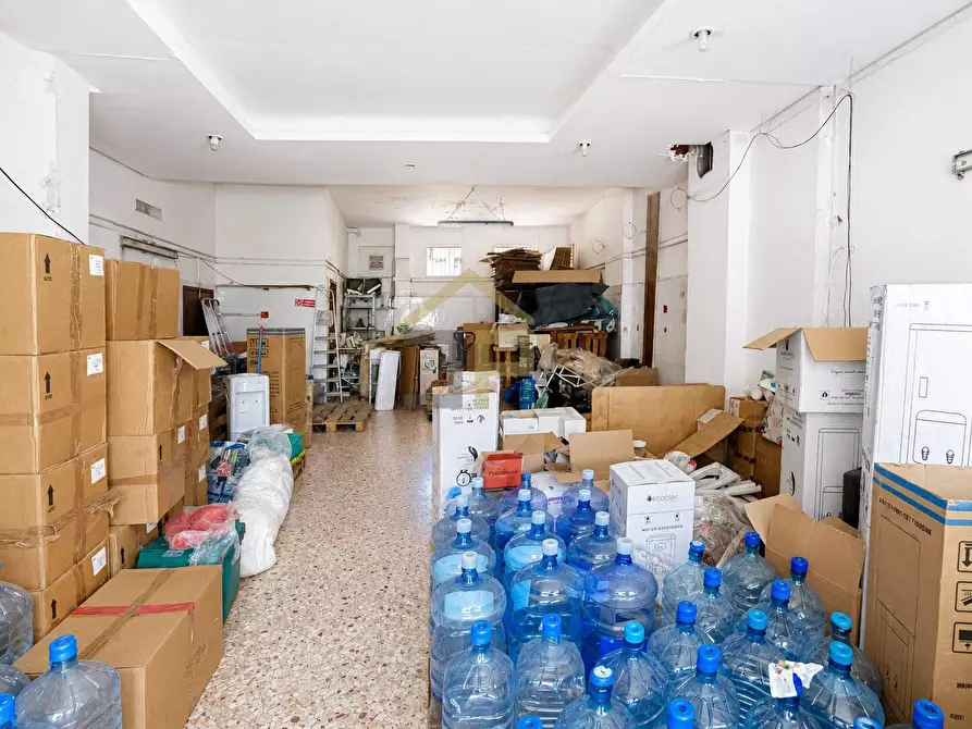 Immagine 7 di Locale commerciale in vendita  in Via Ruggero Loria 12 a Palermo