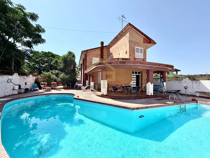 Immagine 1 di Villa in vendita  in Contrada Piano Inferno a Capaci