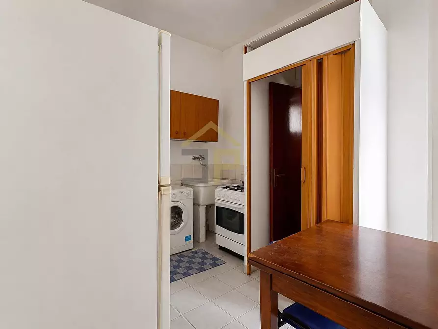Immagine 26 di Appartamento in vendita  in Via Divisi 45 a Palermo