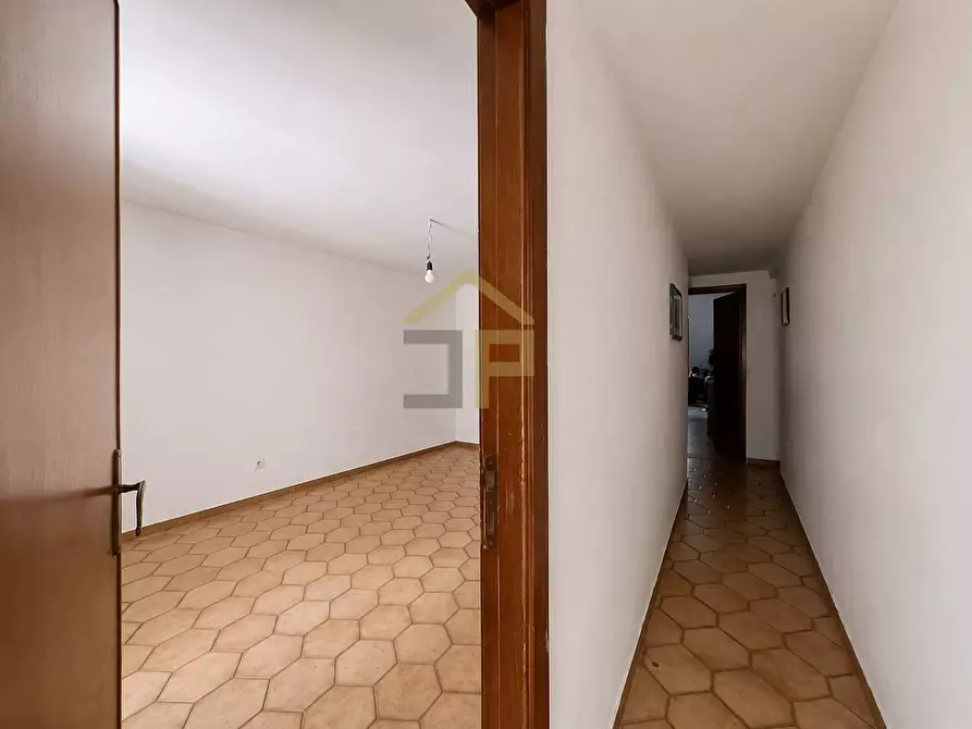 Immagine 21 di Appartamento in vendita  in Via Divisi 45 a Palermo