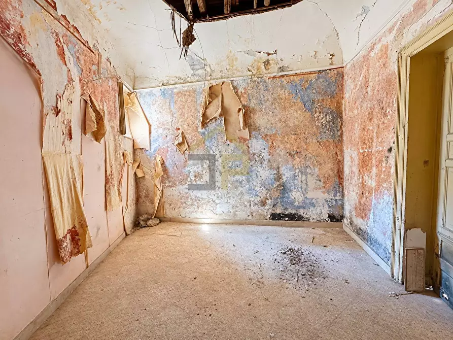 Immagine 3 di Appartamento in vendita  in Piazza Degli Aragonesi 38 a Palermo
