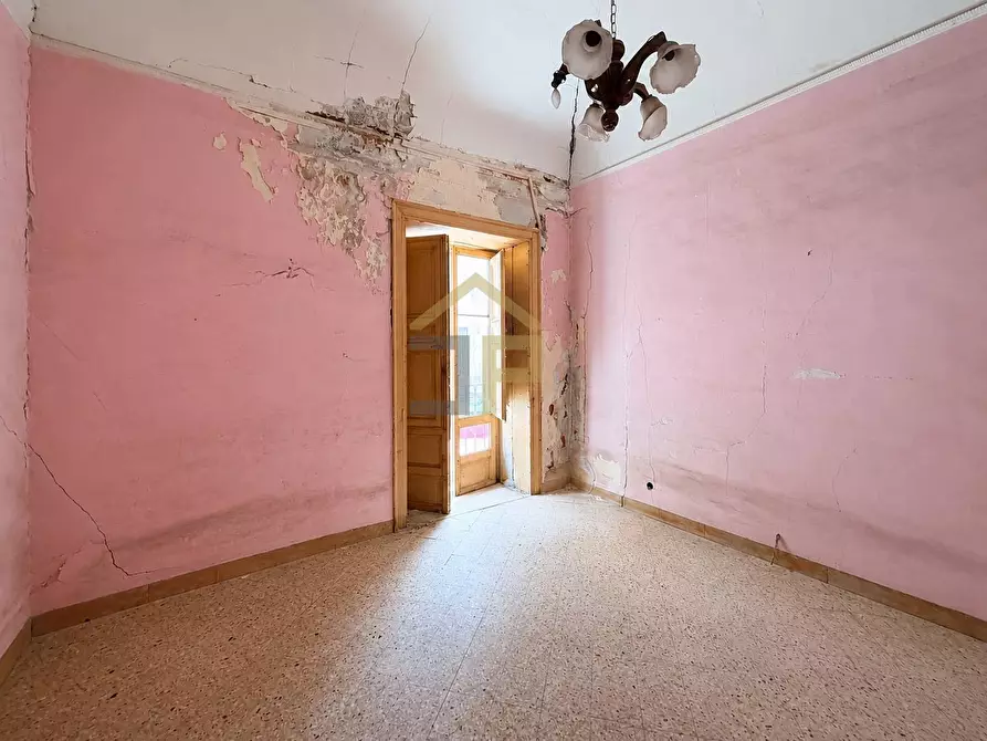 Immagine 7 di Appartamento in vendita  in Piazza Degli Aragonesi 38 a Palermo