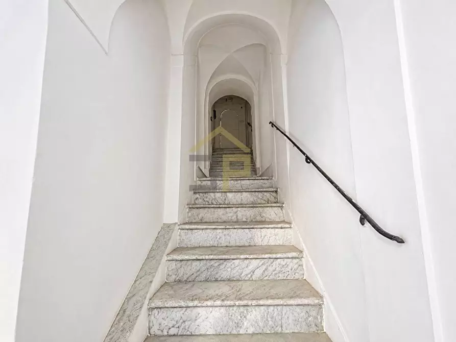 Immagine 12 di Appartamento in vendita  in Piazza Degli Aragonesi 38 a Palermo