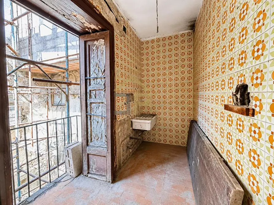 Immagine 3 di Appartamento in vendita  in Piazza Degli Aragonesi 38 a Palermo