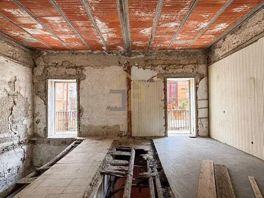 Immagine 7 di Appartamento in vendita  in Piazza Degli Aragonesi 38 a Palermo