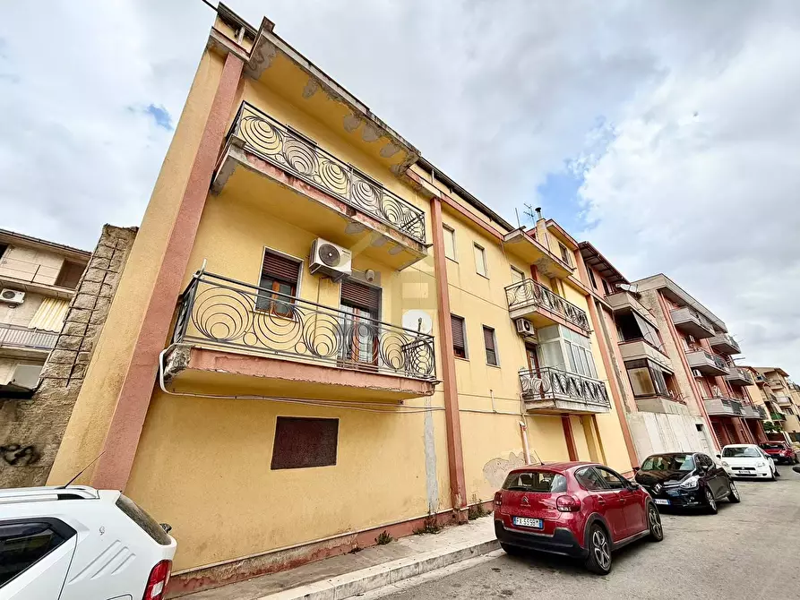 Immagine 15 di Appartamento in vendita  in Via Benvenuto Cellini 31 a Partinico