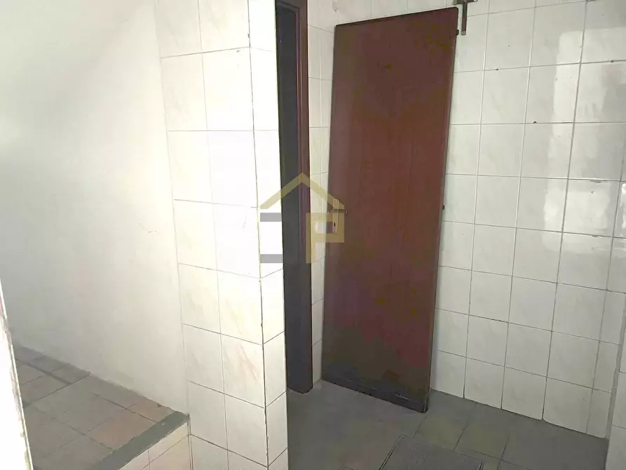 Immagine 18 di Magazzino in vendita  in Corso Dei Mille 895 a Palermo