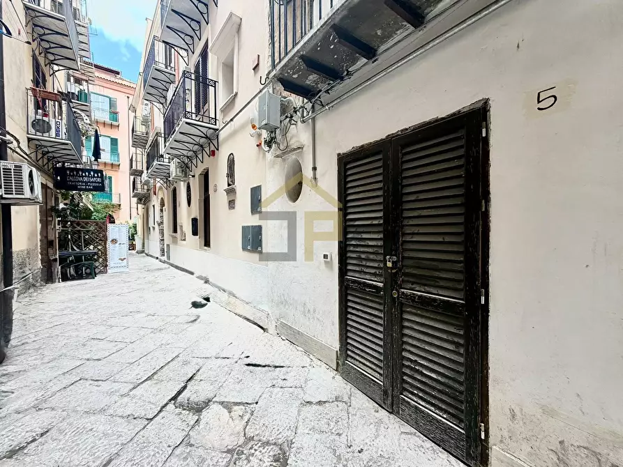 Immagine 1 di Appartamento in vendita  in Vicolo Cacciatore 5 a Palermo