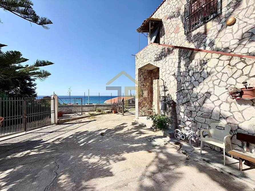 Immagine 1 di Villa in vendita  in Contrada Forgia SNC a Balestrate