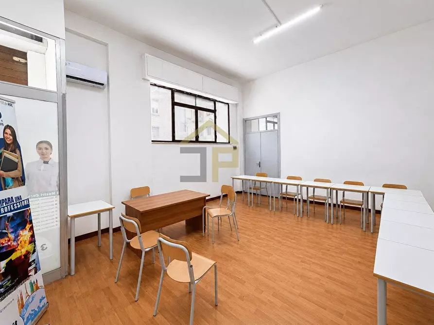 Immagine 2 di Appartamento in vendita  in Via Giuseppe Crispi 167 a Palermo
