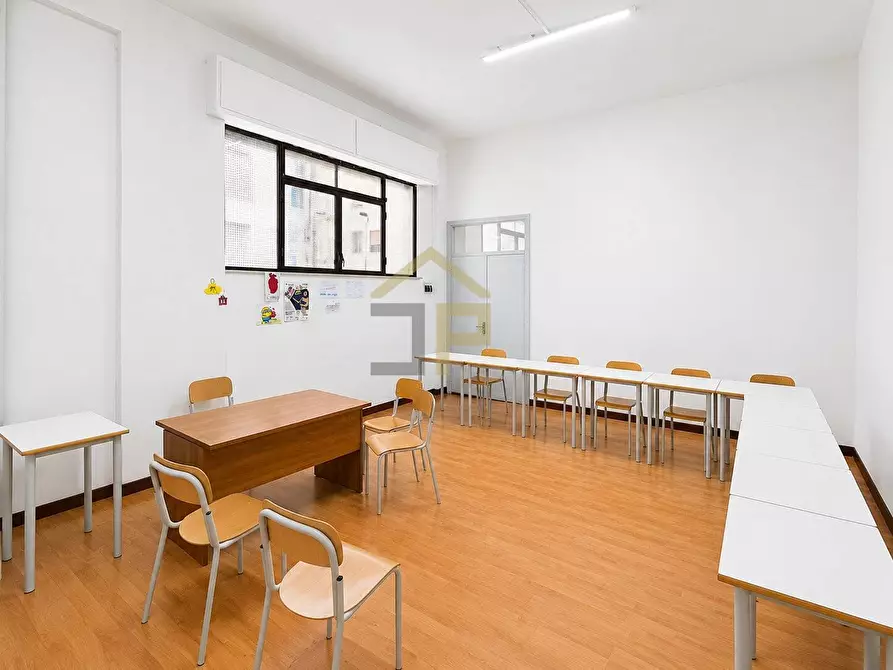 Immagine 3 di Appartamento in vendita  in Via Giuseppe Crispi 167 a Palermo