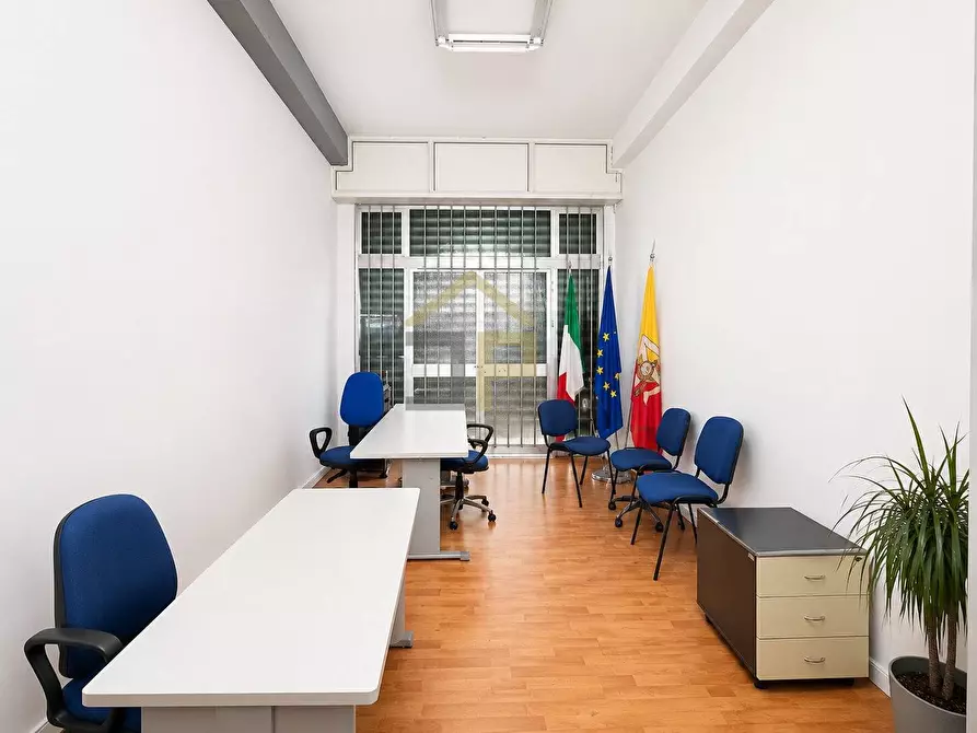 Immagine 17 di Appartamento in vendita  in Via Giuseppe Crispi 167 a Palermo