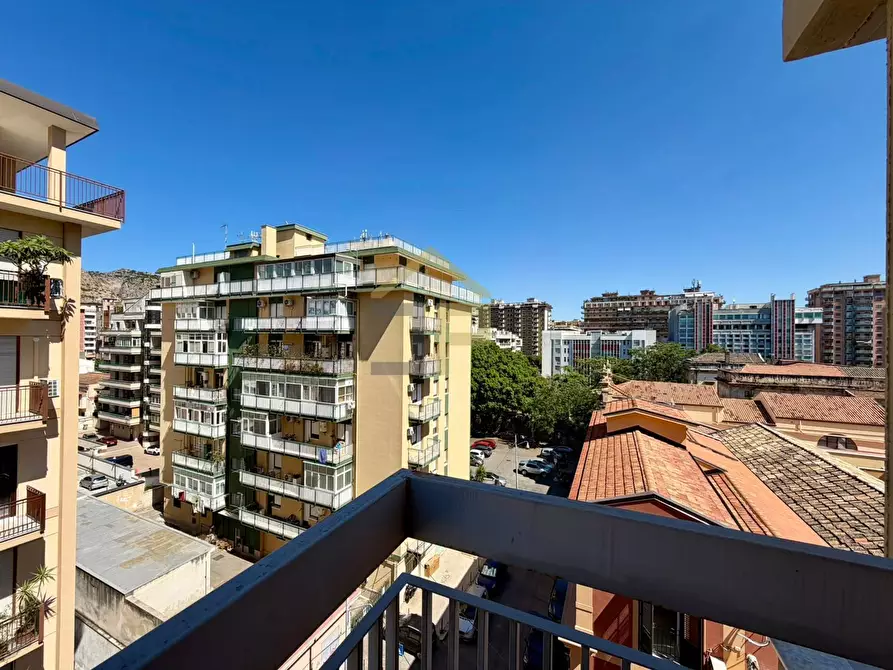Immagine 9 di Appartamento in vendita  in Via Ausonia 83 a Palermo