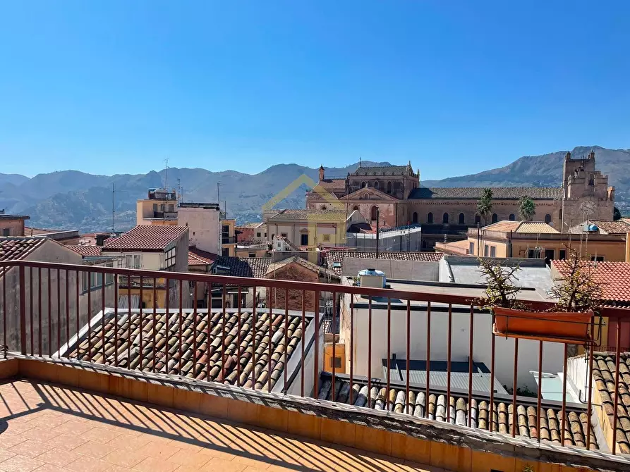 Immagine 1 di Casa indipendente in vendita  in Via Cassarà a Monreale