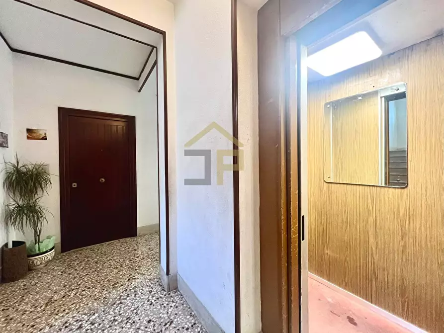Immagine 6 di Appartamento in vendita  in Via Bronte 15 a Palermo