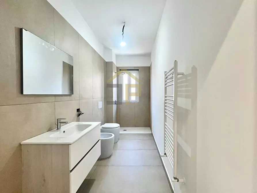 Immagine 29 di Appartamento in vendita  in Via Bronte 15 a Palermo