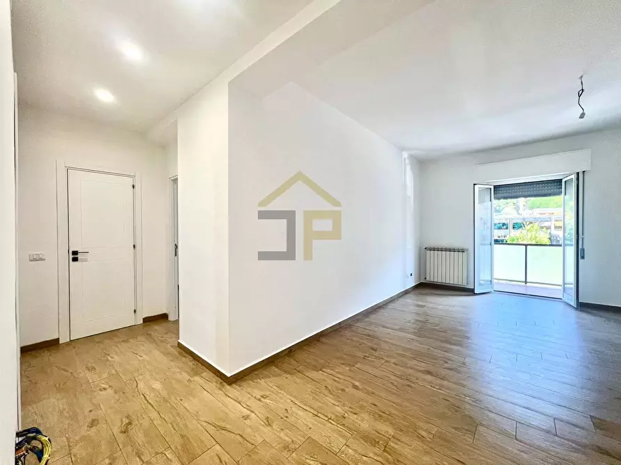 Immagine 27 di Appartamento in vendita  in Via Bronte 15 a Palermo