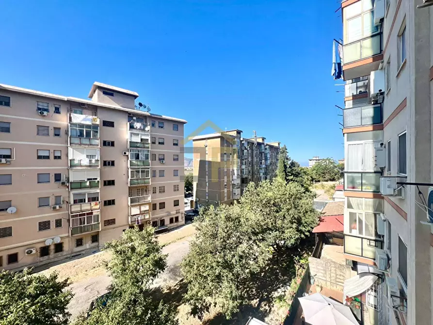Immagine 23 di Appartamento in vendita  in Via Bronte 15 a Palermo
