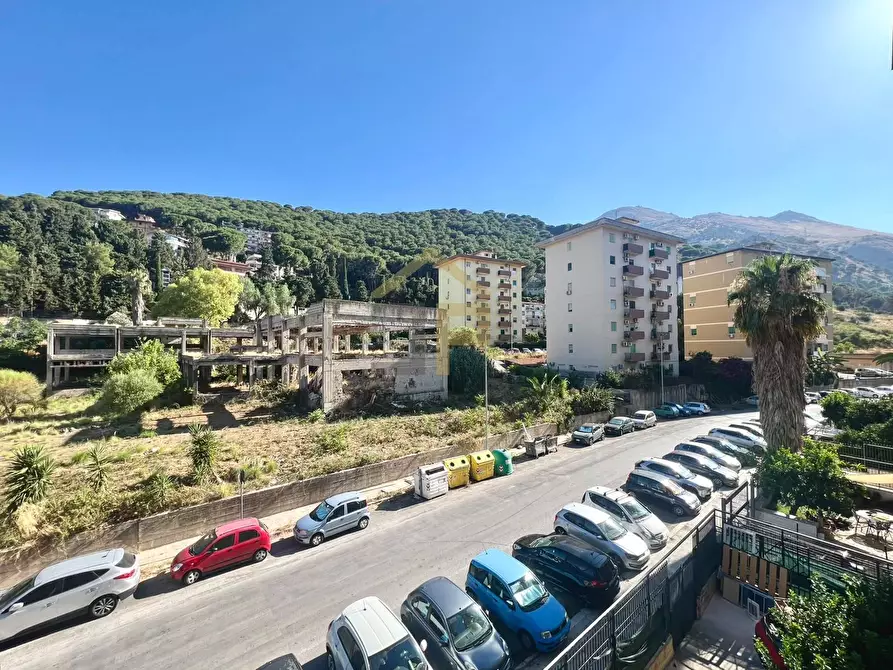 Immagine 14 di Appartamento in vendita  in Via Bronte 15 a Palermo