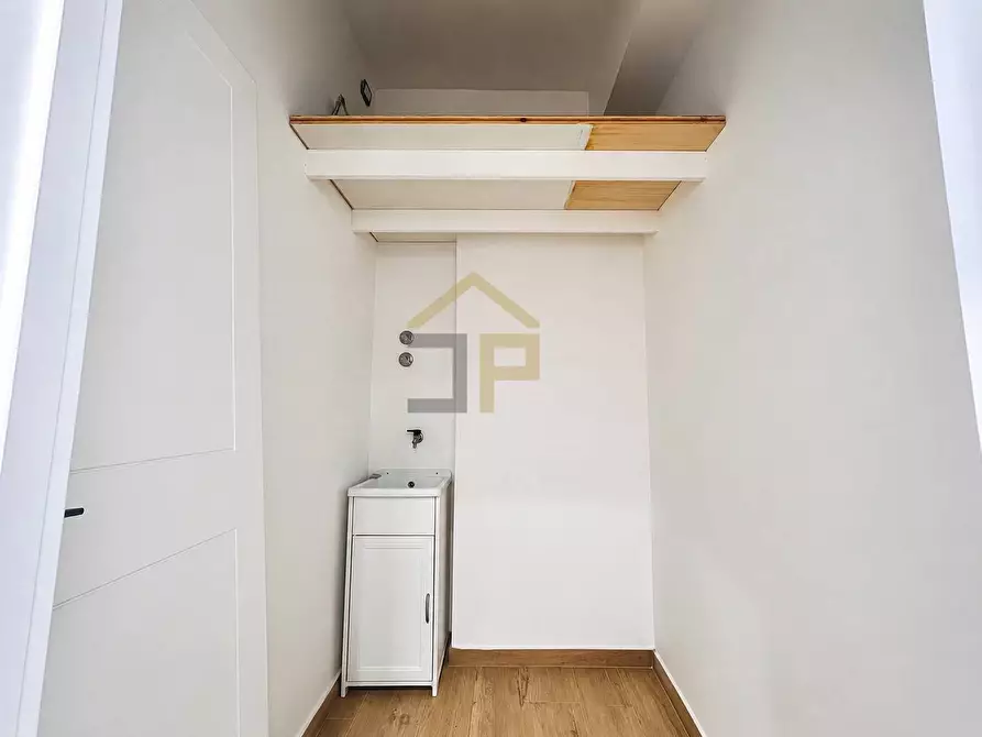 Immagine 38 di Appartamento in vendita  in Via Bronte 15 a Palermo