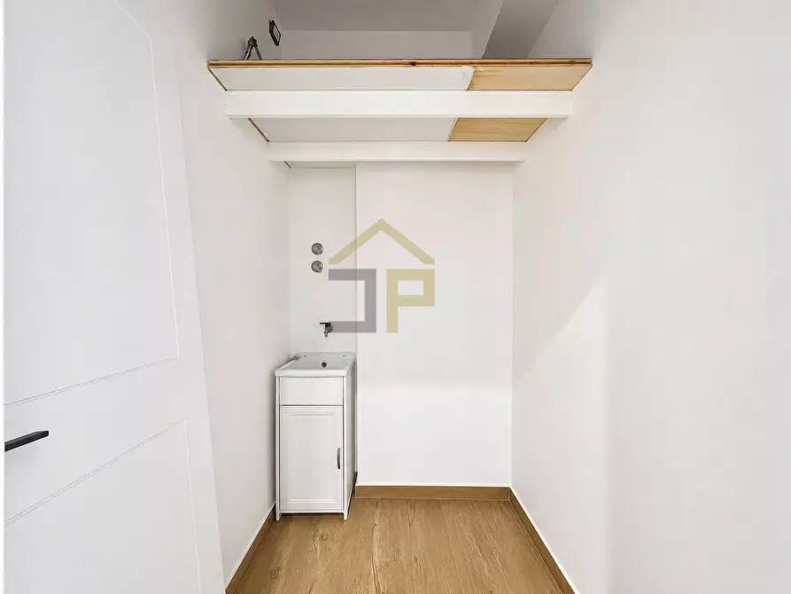 Immagine 37 di Appartamento in vendita  in Via Bronte 15 a Palermo