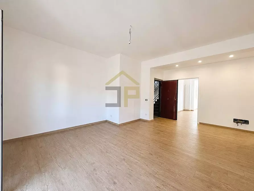 Immagine 16 di Appartamento in vendita  in Via Bronte 15 a Palermo