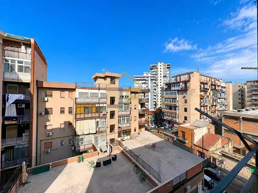 Immagine 14 di Appartamento in vendita  in via Bergamo 3 a Palermo