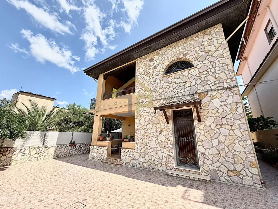 Immagine 3 di Casa semindipendente in vendita  in Contrada Garofalo a Partinico