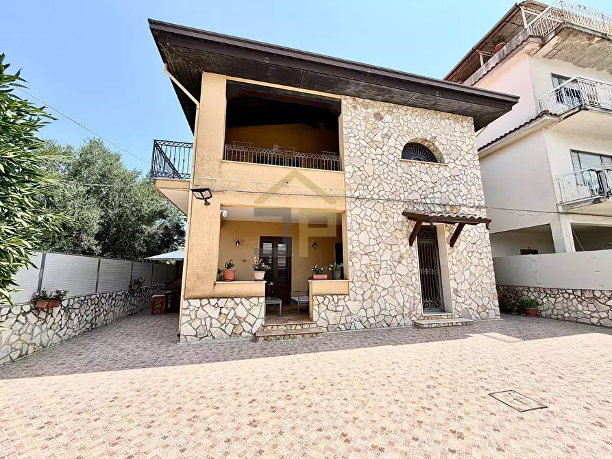 Immagine 1 di Casa semindipendente in vendita  in Contrada Garofalo a Partinico