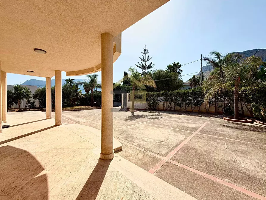Immagine 55 di Villa in vendita  in Contrada Calarossa a Terrasini