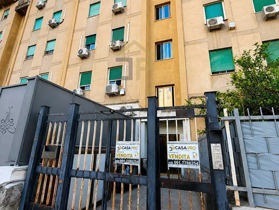 Immagine 26 di Appartamento in vendita  in Largo Zancle 4 a Palermo