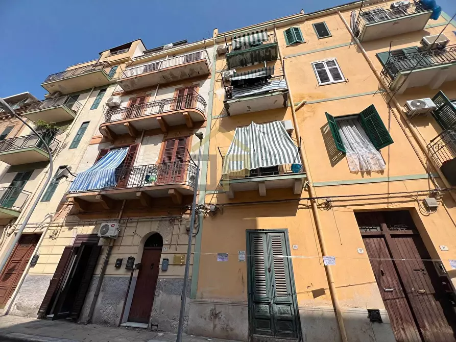Immagine 1 di Appartamento in vendita  in Via Arcivescovo Alfano 21 a Palermo