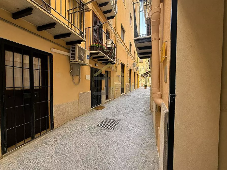 Immagine 15 di Appartamento in vendita  in Vicolo Cappellieri 9 a Palermo