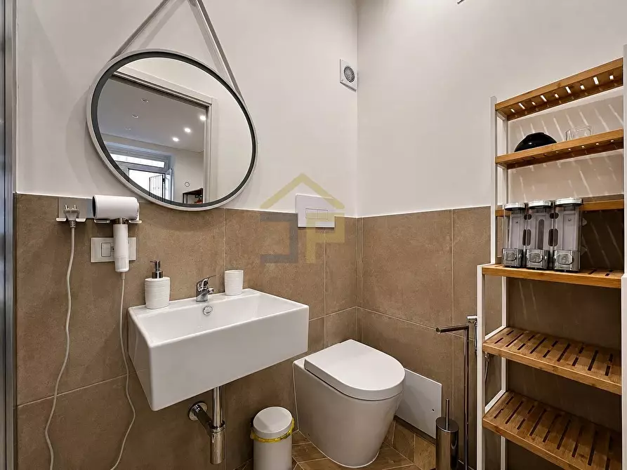 Immagine 19 di Appartamento in vendita  in Via Valverde 17 a Palermo